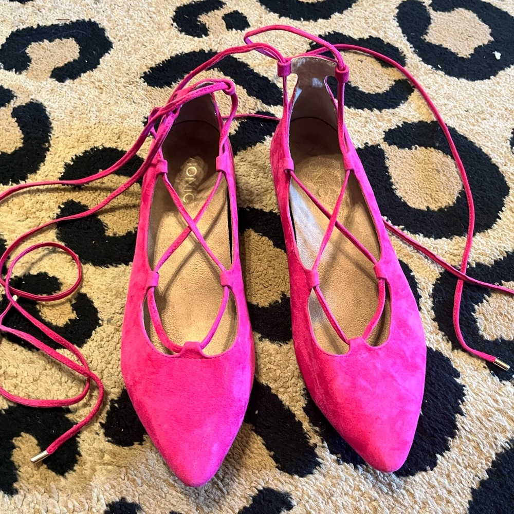 Vionic Lucinda suede ballet flats EUC